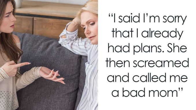 Mom Doesn’t Go To Daughter’s Graduation “To Teach Her A Lesson”, Family Rift Follows