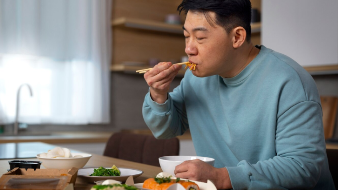 Best Times to Eat for Weight Loss, According to Experts